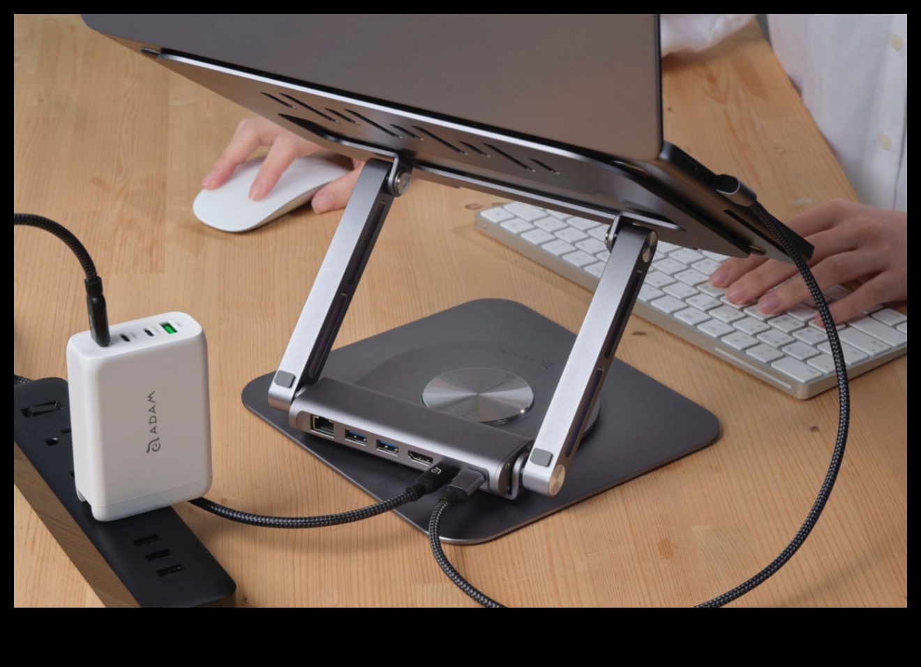 Wireless Wonders: אביזרי בלוטות' ו-Wi-Fi לקישוריות